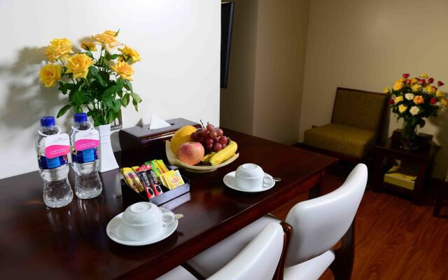 Cherry Hills Hotel