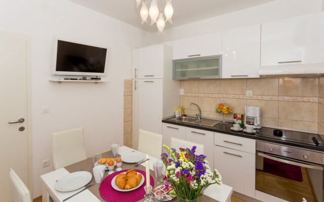 Ante apartments