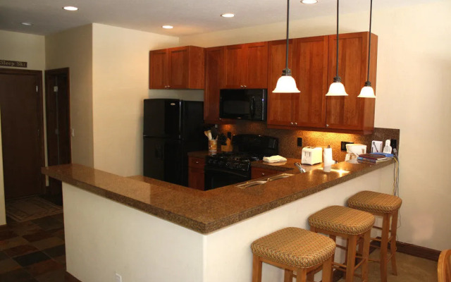 Highland Greens Lodge