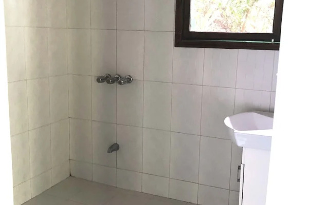 Chez Max, Cadras Haiti