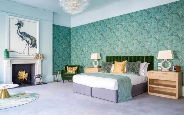 The Queensberry Hotel