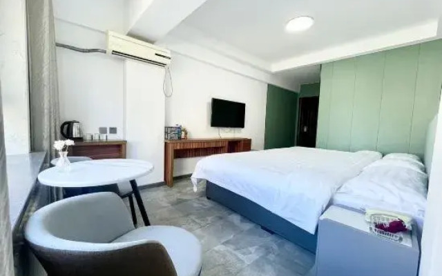 Jinyi Business Hotel