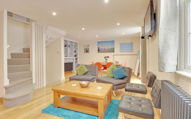 Brighton Getaways - Pebble Mews