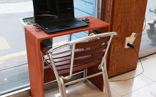 Skywalker Guesthouse - Hostel