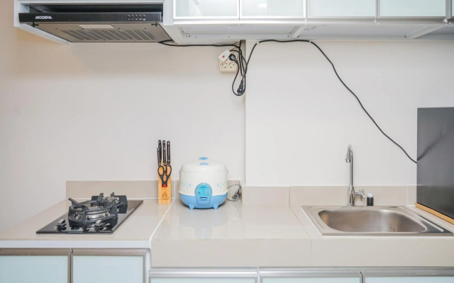 Comfy Studio with Minimalist Design Parkland Avenue Apartment – Kitchen – South Tangerang