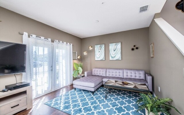 Amazing Townhome! - Lucaya Village - 8951SD