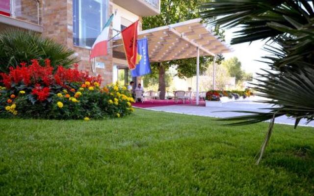 Hotel Bora Bora velipoja