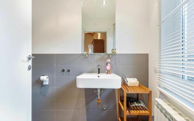 Rodrigo Lake Side Suite