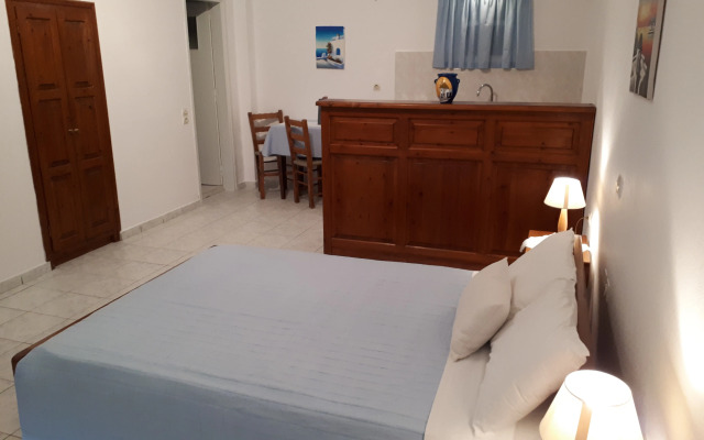 Paradisos Oia