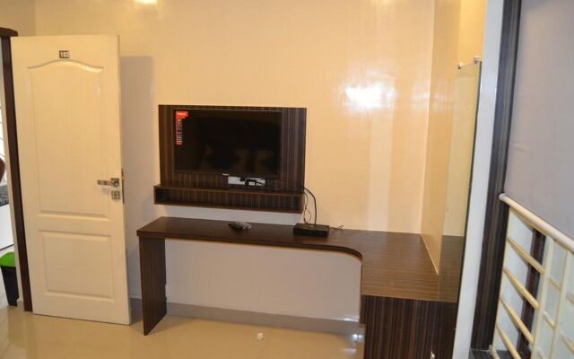 Fab Hotel Rithikha Inn