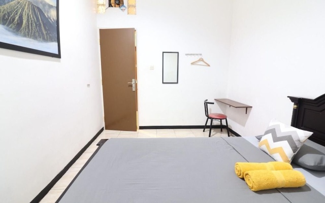 MADOR Malang Dorm Hostel