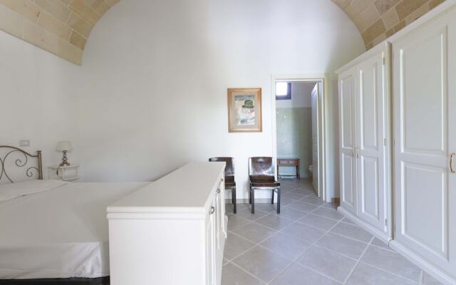 3005 Dimora Donn`anna - Mono 1 by Barbarhouse