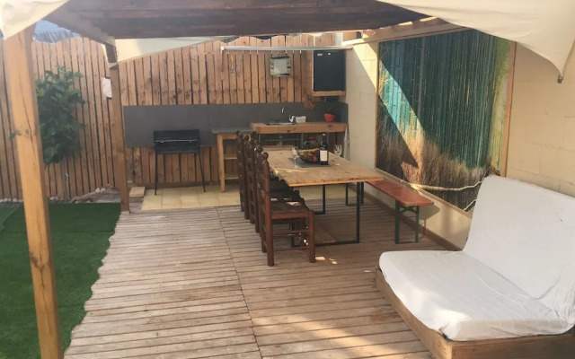 Villa Garden, Pool & sea