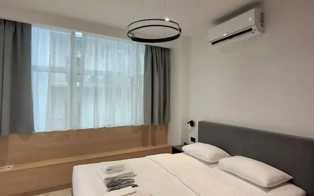 Ilion Apartments