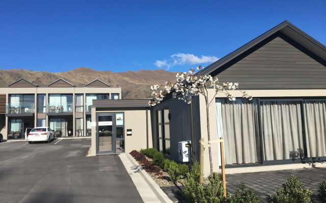 West Meadows Motel