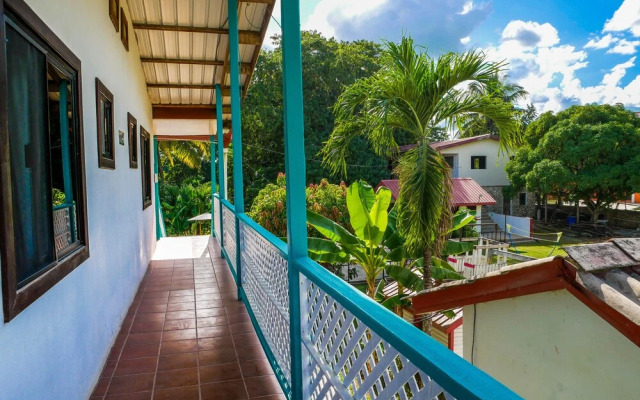 Drift Inn Cayo
