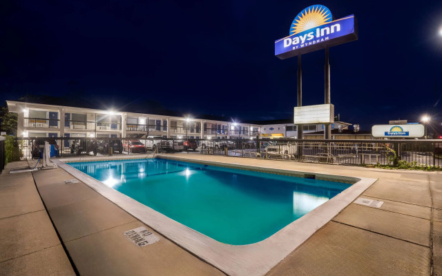 Days Inn by Wyndham Jacksonville NC