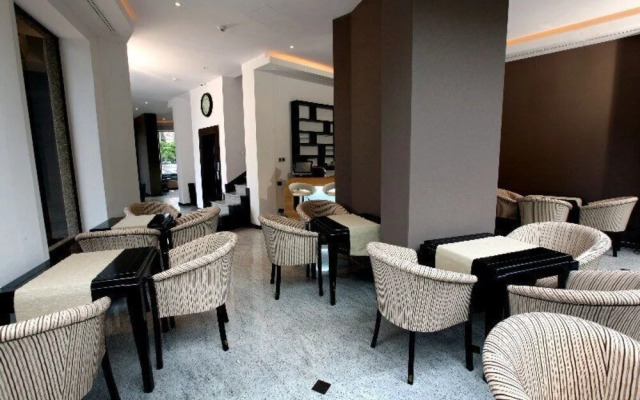 Ambiance Hotel
