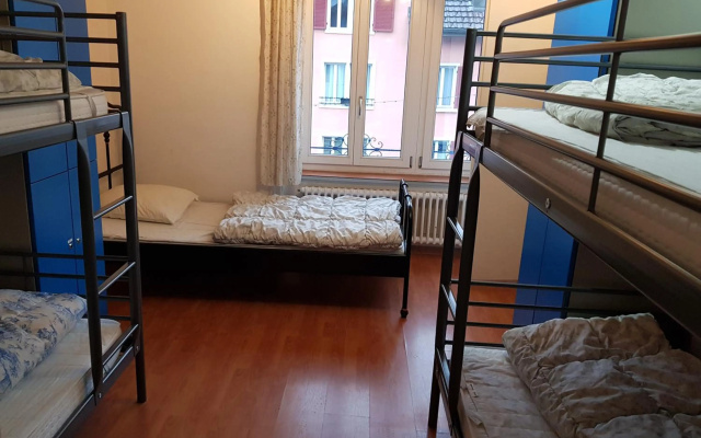 Bellpark Hostel – Guest Rooms – Kriens