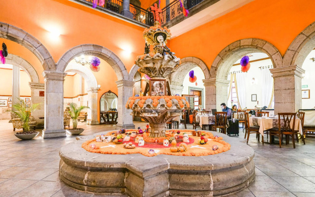 Hotel Morales Historical & Colonial Downtown Core