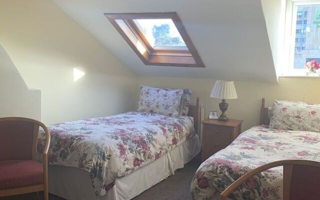Riverside Bed and Breakfast