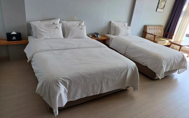 Tongyeong Bridge Hotel