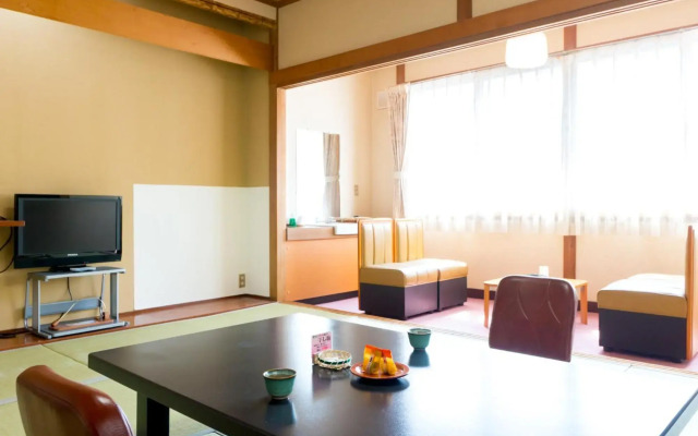 Nakaoyama Onsen Shosenkaku