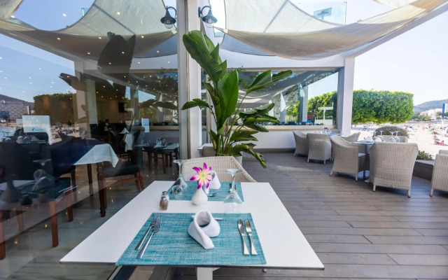 Hotel Seramar Comodoro Playa