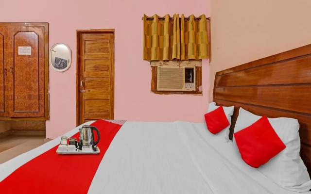 OYO Flagship 70321 Hotel Ranjit