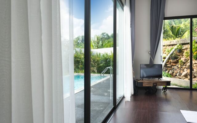 Luxurious 3 Bedroom Pool Villa CoCo