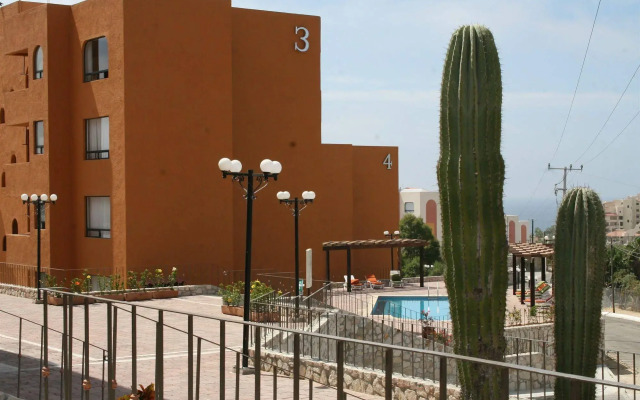 Sunrock Hotel and Suites