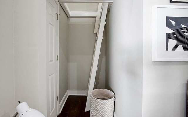 Desirous Iris Atlanta Vacation Home Sleeps 5