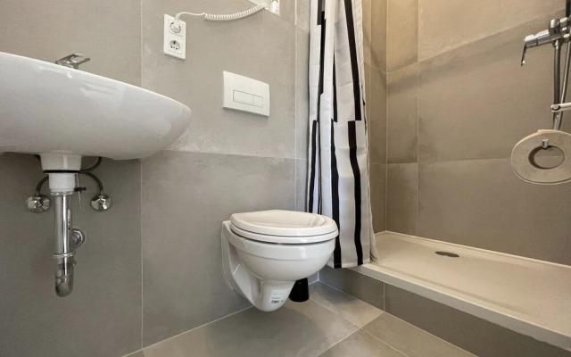 Two-bed studios for fitters