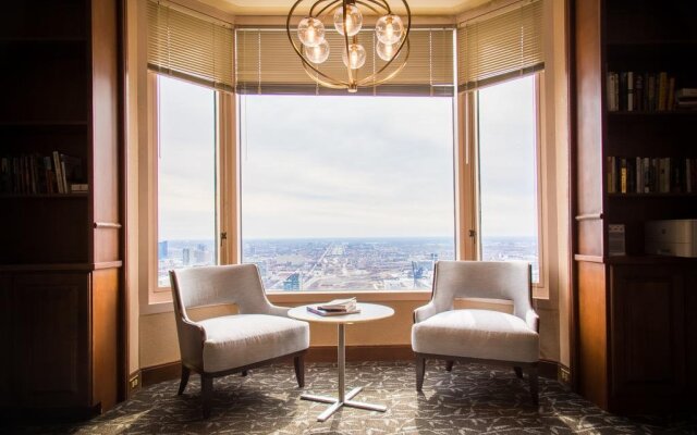 The Buckingham Hotel