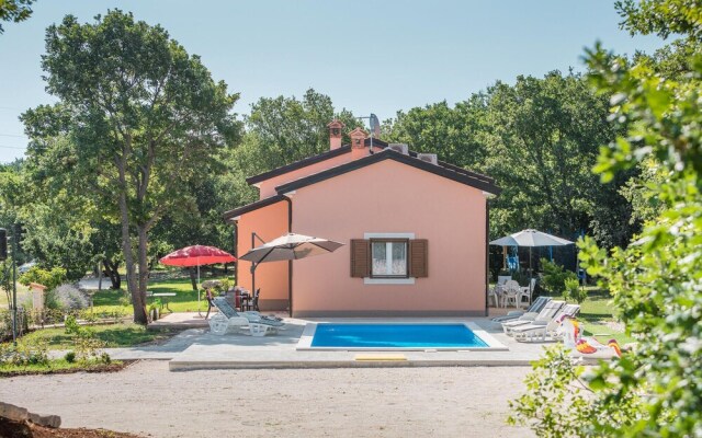 Stunning Home in Rovinj With Wifi, Outdoor Swimming Pool and 3 Bedrooms