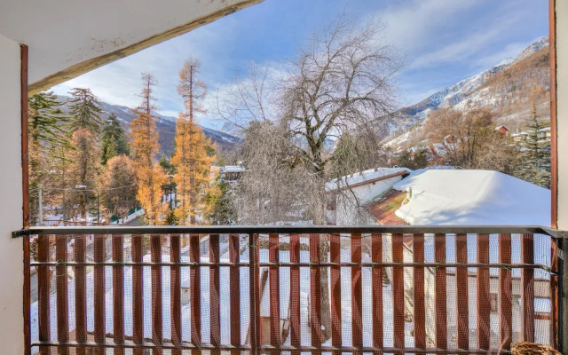 White House Ski Relax