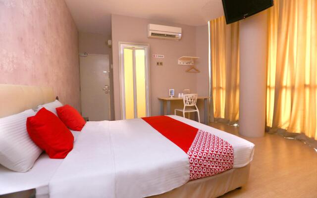 I Hotel by OYO Rooms