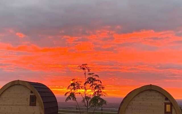 Standing Stones Lodge