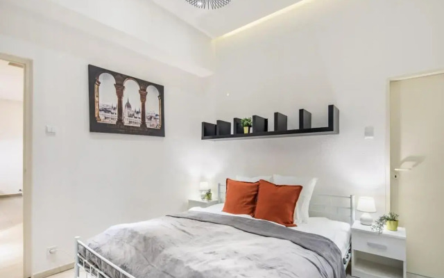 Grand Synagogue Dream Home