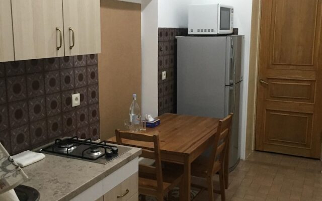 Republic Square apt&Tours