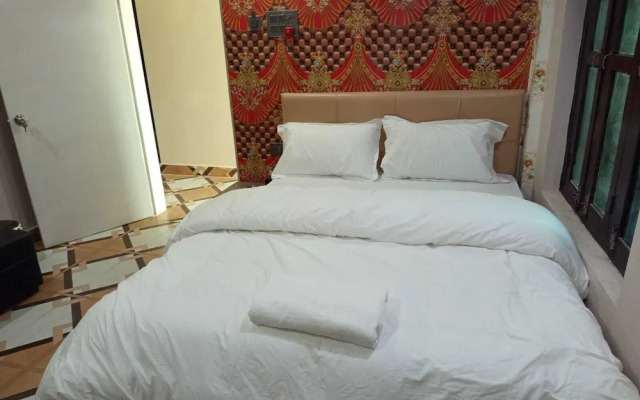 Hotel Dev Inn