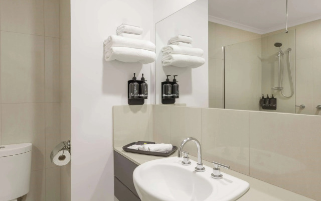 Ramada Encore by Wyndham Belconnen Canberra