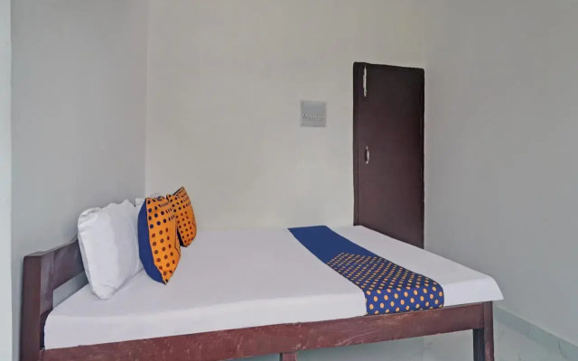 Spot On 76527 Desh Premi Guest House