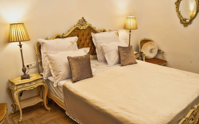 Conacul Coroanei Luxury Boutique Hotel