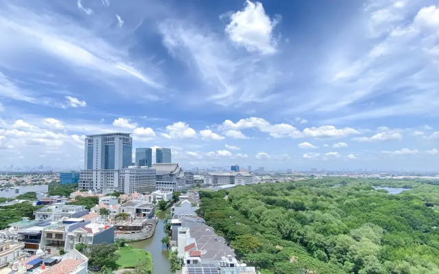 Comfort And Nice 1Br Apartment At Gold Coast