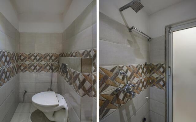 OYO 72016 Hotel Golden Palace