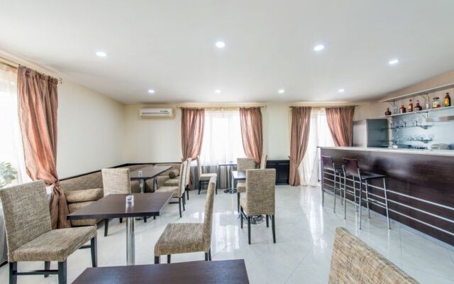 Terrace Hotel