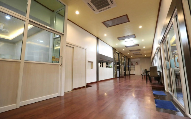 RoomQuest Suvarnabhumi Airport Rom Klao