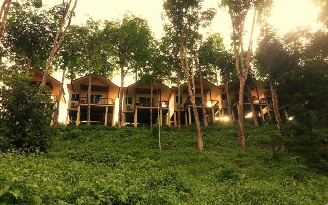 Khaosok River Home Resort