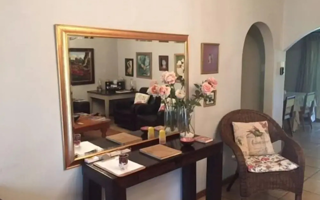 Hlulala Guesthouse